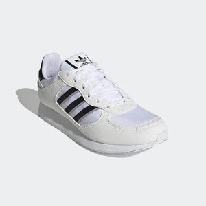Adidas Originals Women's White Black SPECIAL 21 Casual Fashion Sneakers FY4885